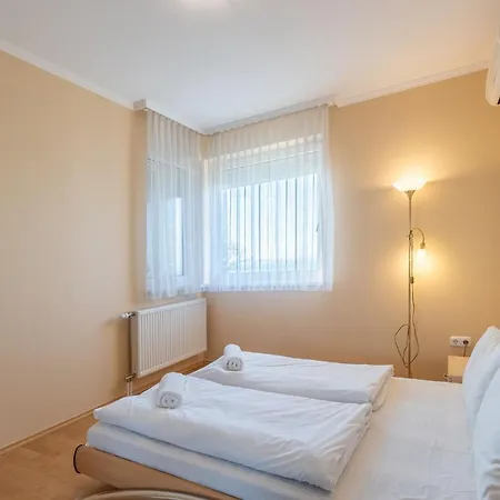 Apartament Kek Hullam By Bltn